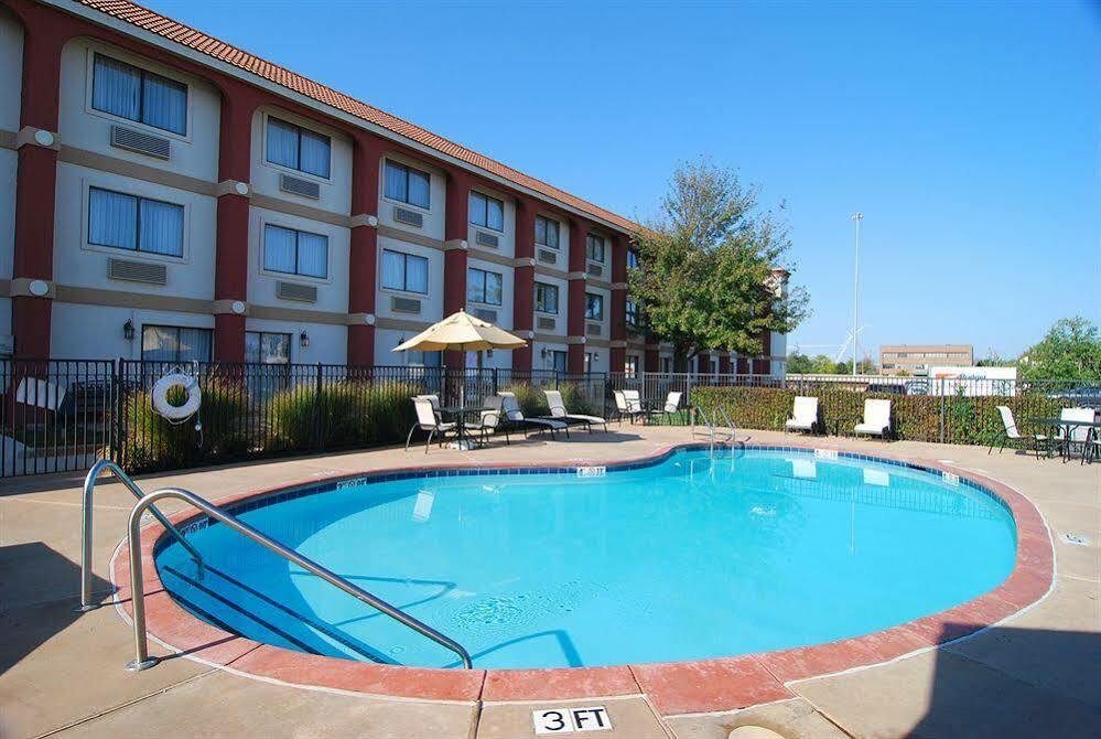 Broadway Inn & Suites Oklahoma Stadt Exterior foto